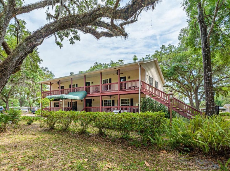 Seven Sisters Portfolio portfolio of 5 properties for sale on LoopNet.com - Building Photo - Image 3 of 30