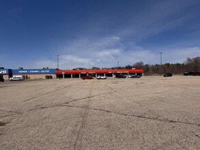 620-628 State Highway 54, Black River Falls, WI for lease Building Photo- Image 1 of 5