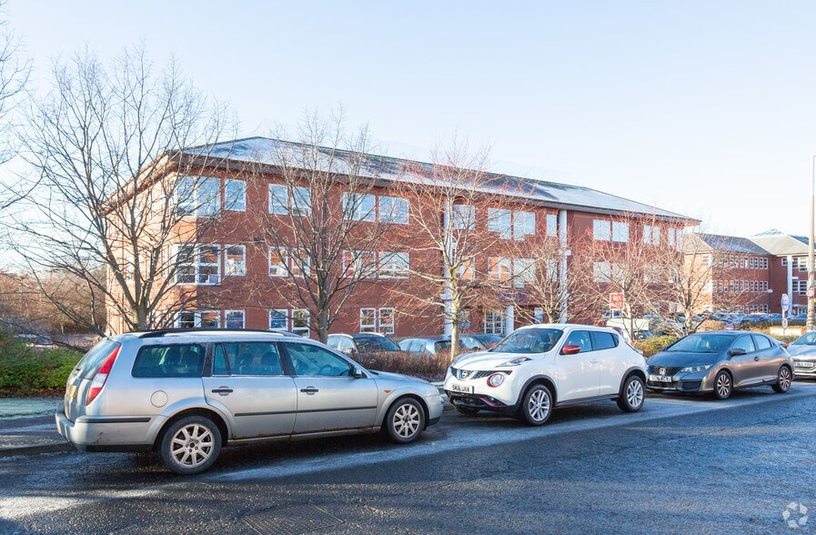 1 Redheughs Rigg, Edinburgh for sale - Building Photo - Image 1 of 8