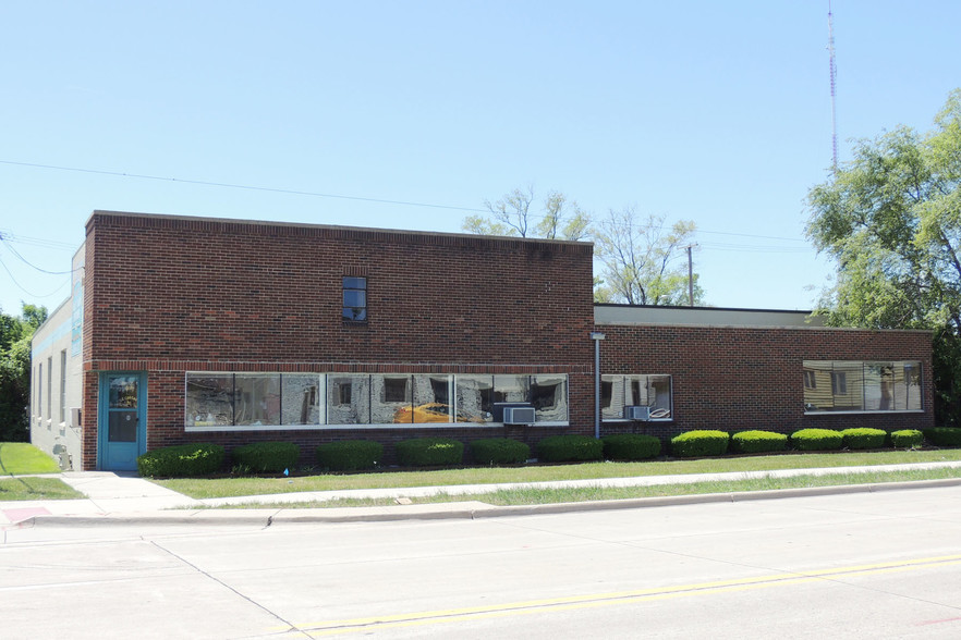 15101 W 11 Mile Rd, Oak Park, MI for sale - Building Photo - Image 1 of 1