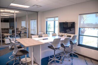 2970 SW 50th Ter, Gainesville, FL for sale Interior Photo- Image 2 of 12