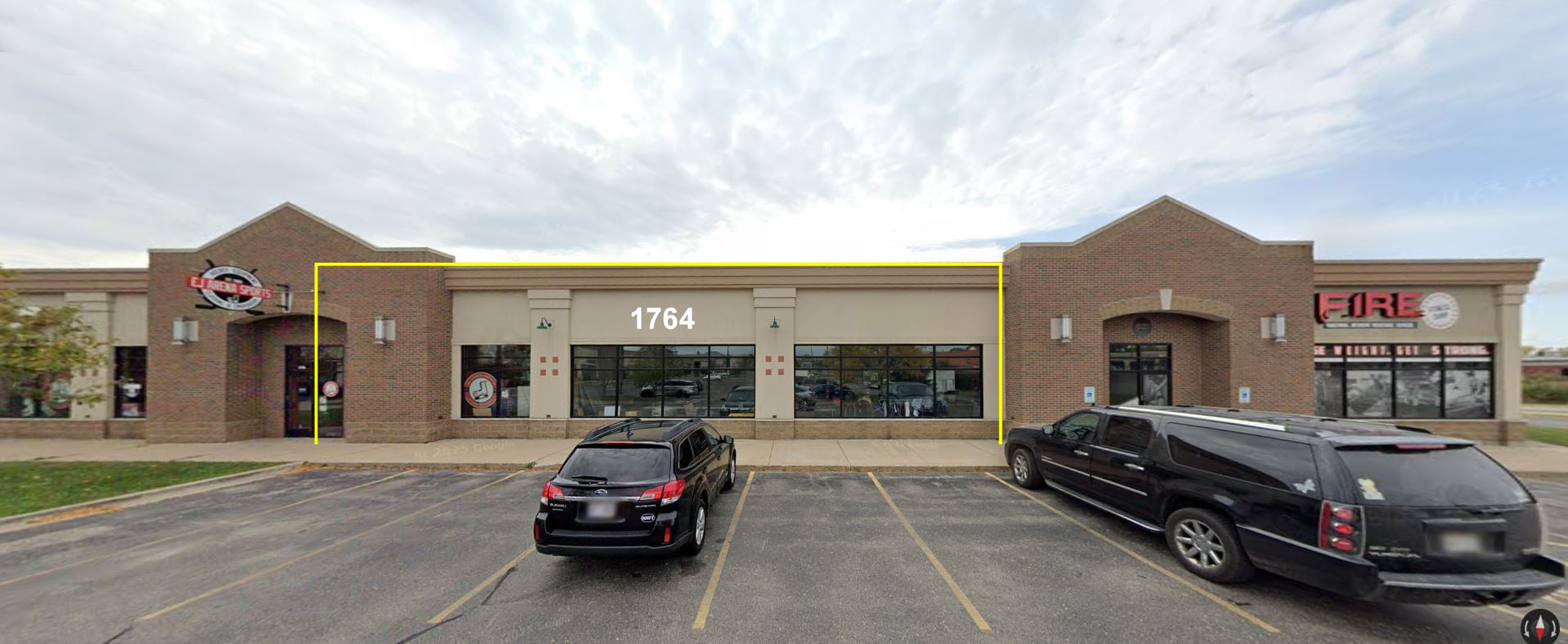 1758-1920 N Casaloma Dr, Appleton, WI for lease Interior Photo- Image 1 of 1