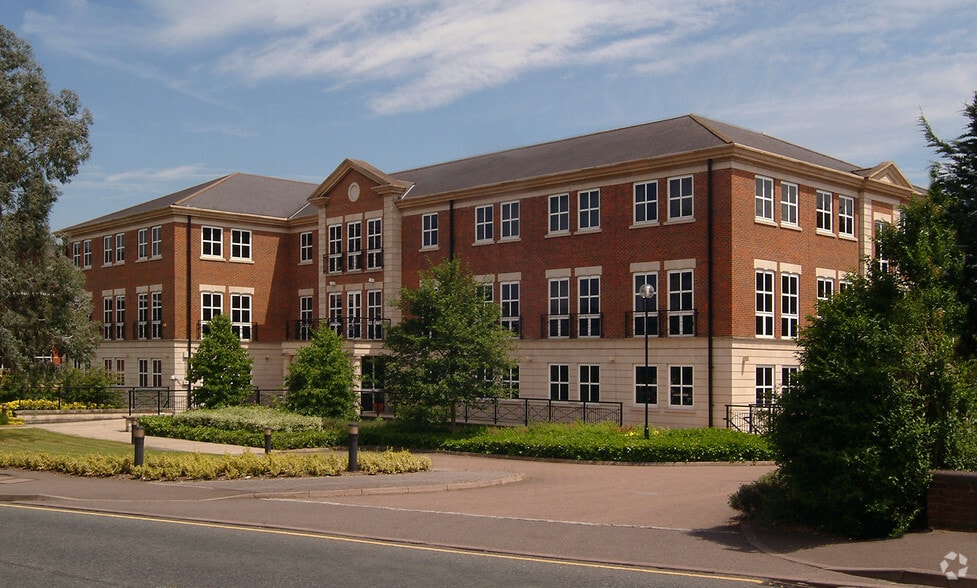 1 Castlefield Rd, Reigate for sale - Primary Photo - Image 1 of 1