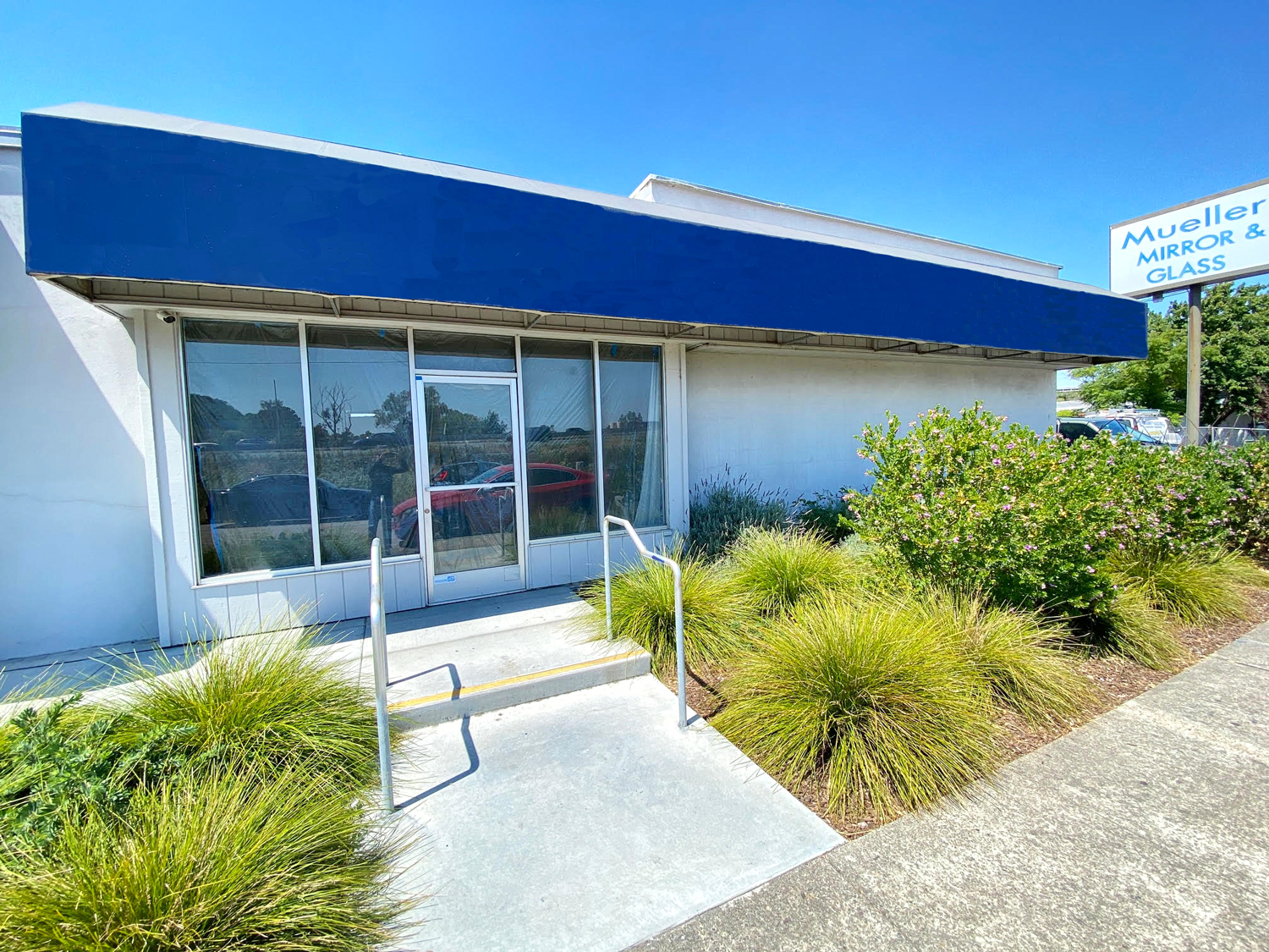 3815 Redwood Hwy, San Rafael, CA for lease Building Photo- Image 1 of 4