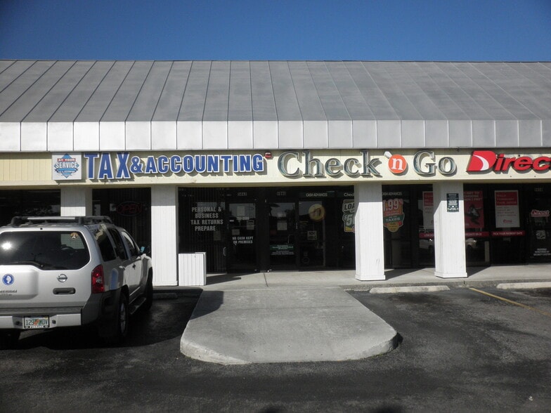 5852-5872 14th St W, Bradenton, FL for lease - Building Photo - Image 2 of 7