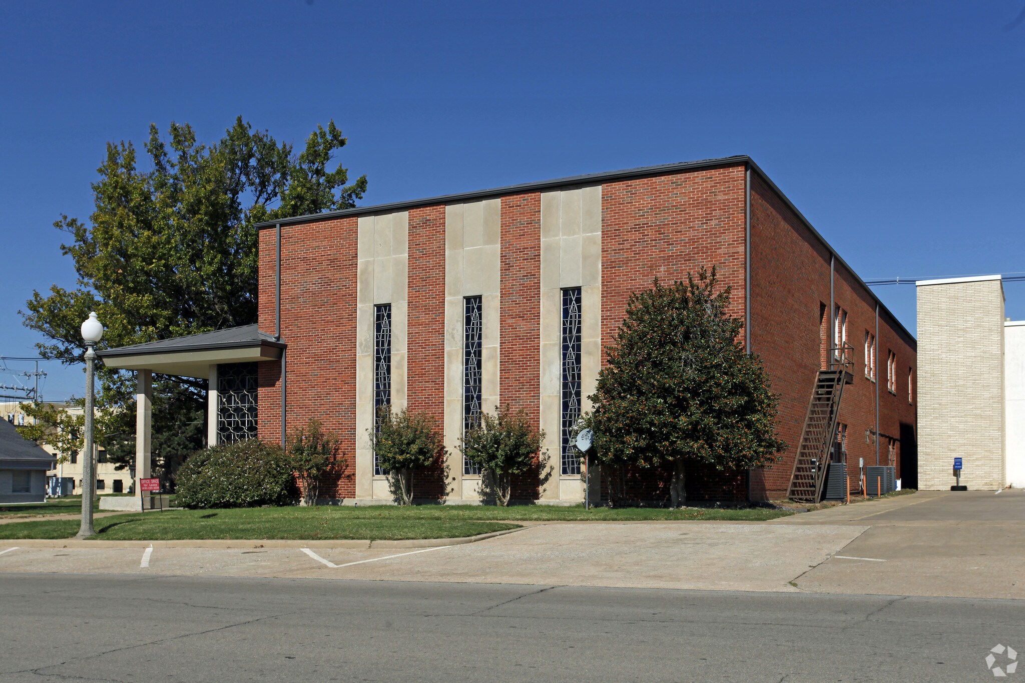 402 E Moses St, Cushing, OK for sale Primary Photo- Image 1 of 1