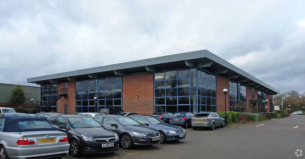 Elstree Rd, Elstree for lease - Building Photo - Image 3 of 13