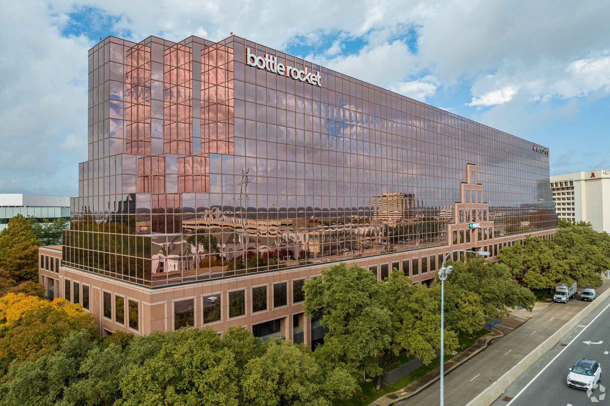 14841 N Dallas Pky, Addison, TX for lease Primary Photo- Image 1 of 38