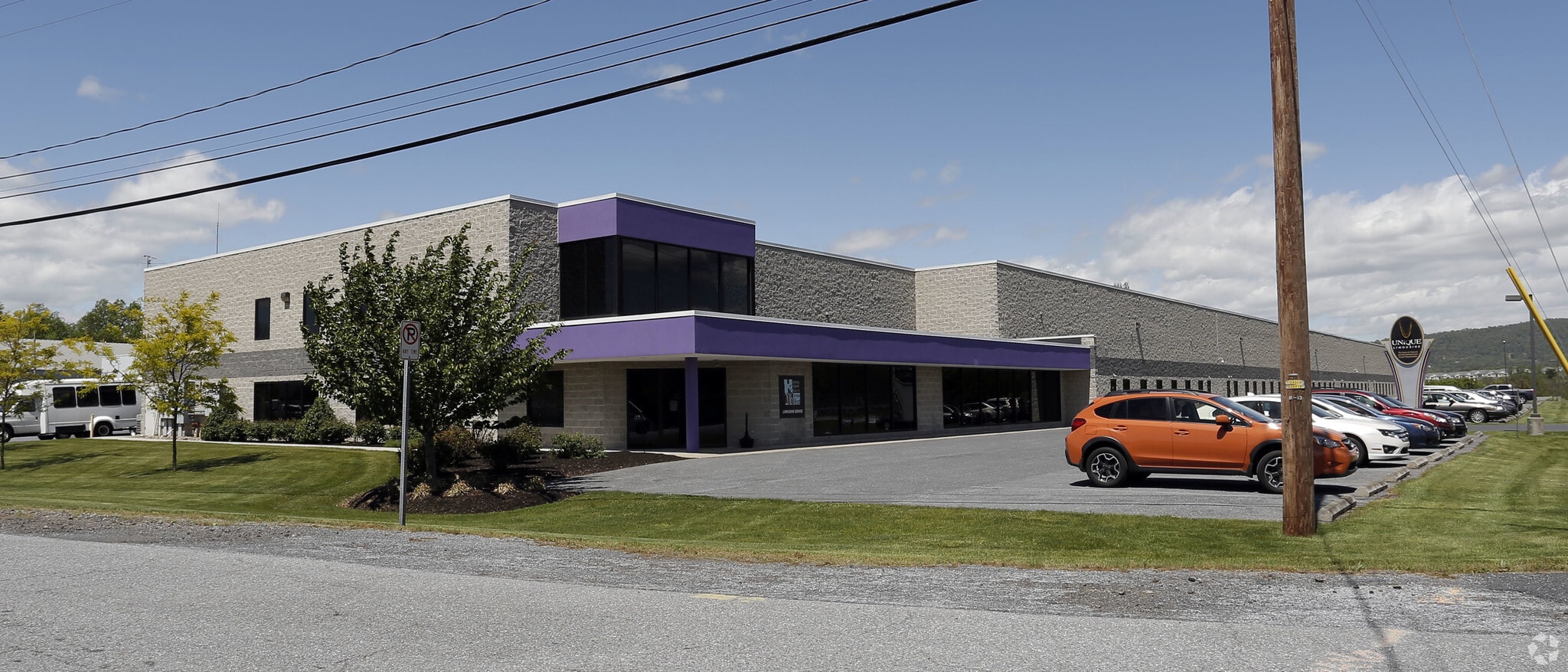1900 Crooked Hill Rd, Harrisburg, PA for lease Primary Photo- Image 1 of 13