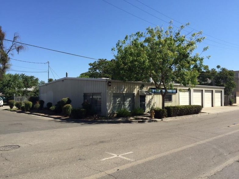 2443 W Fremont St, Stockton, CA for sale - Primary Photo - Image 1 of 1