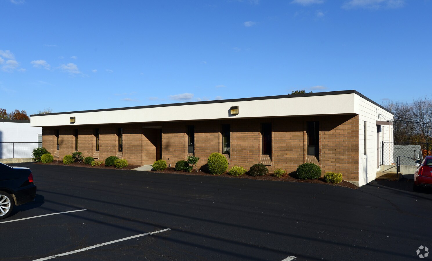 535 Atwood Ave, Cranston, RI 02920