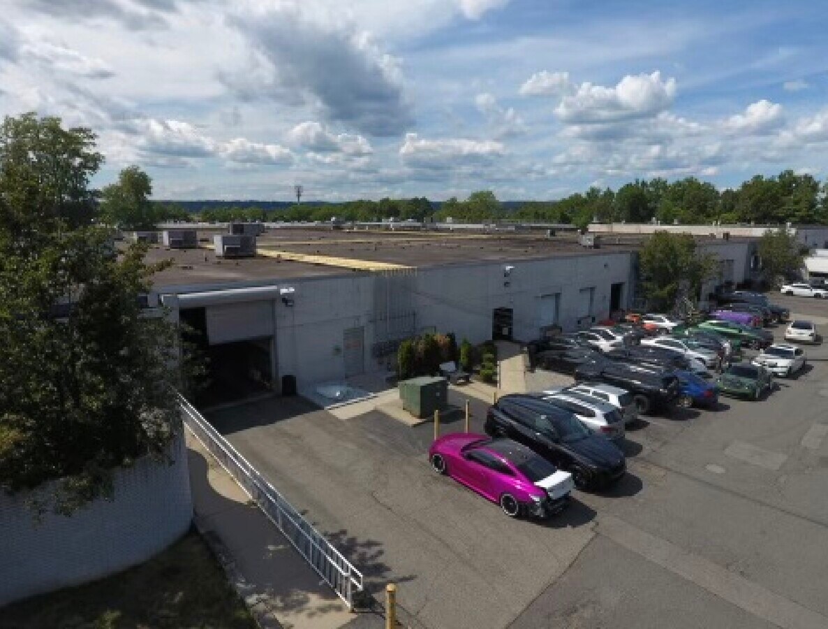 15-01 Pollitt Dr, Fair Lawn, NJ 07410 - Unit 8A -  - Interior Photo - Image 1 of 9