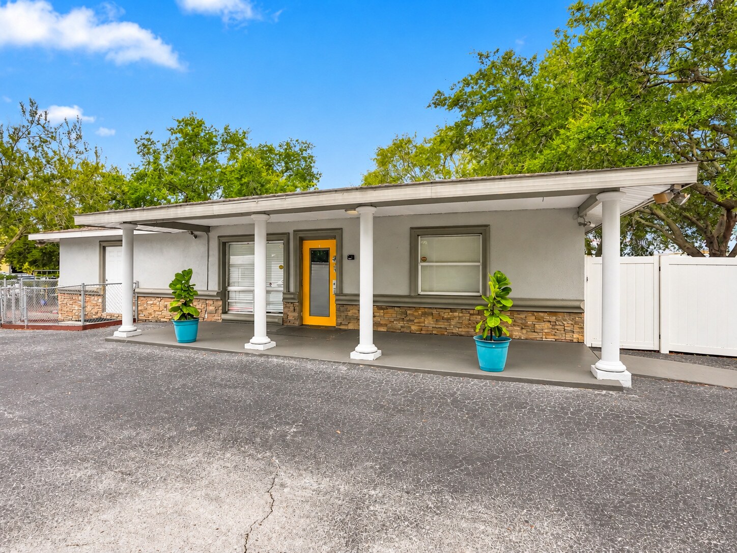 6926 Ridge Rd, Port Richey, FL for sale Primary Photo- Image 1 of 2