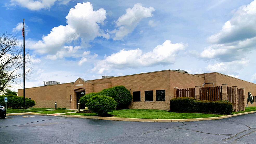 680 Parr Rd, Wentzville, MO for sale - Building Photo - Image 1 of 1