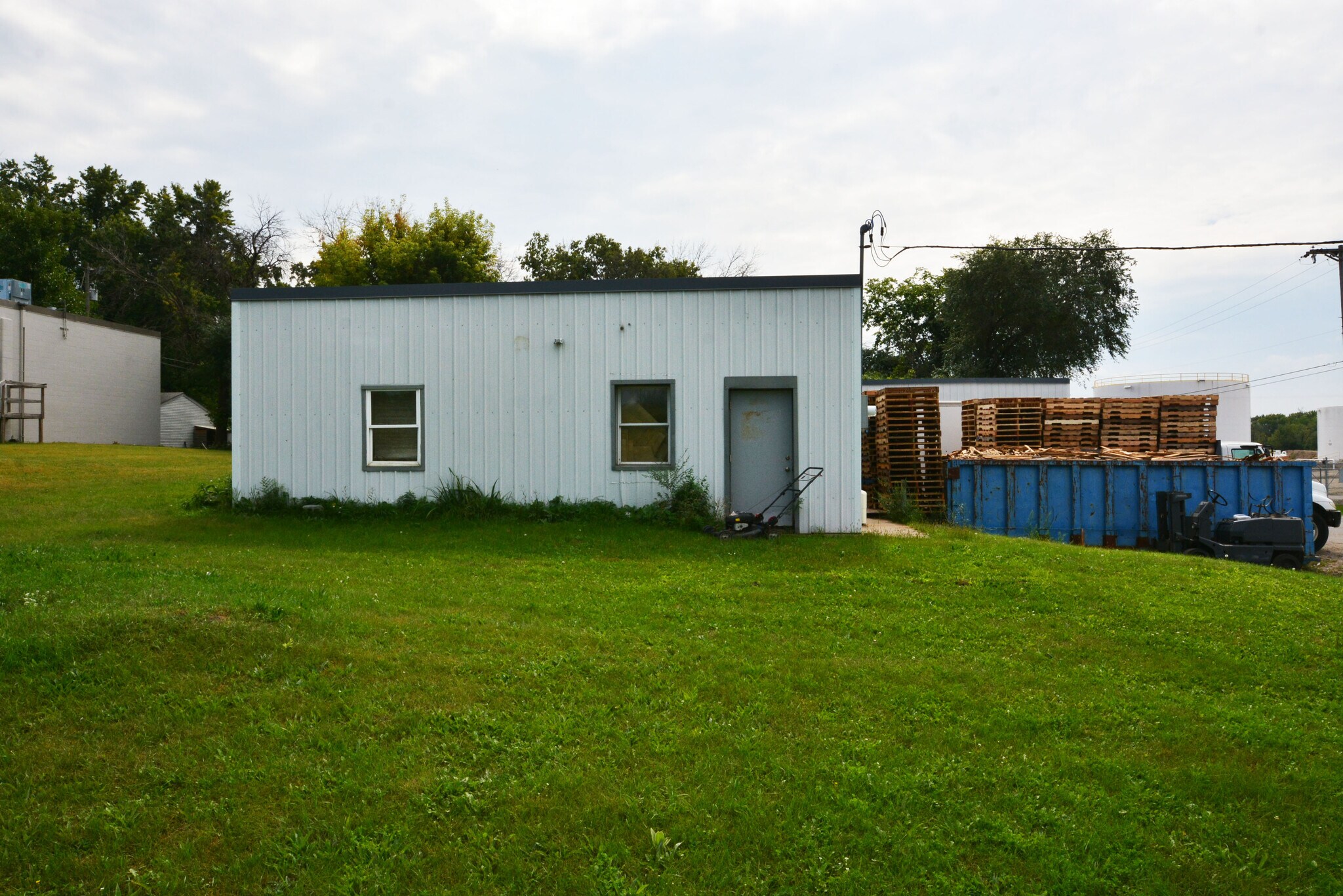 76 21st St, Newport, MN for lease Building Photo- Image 1 of 12
