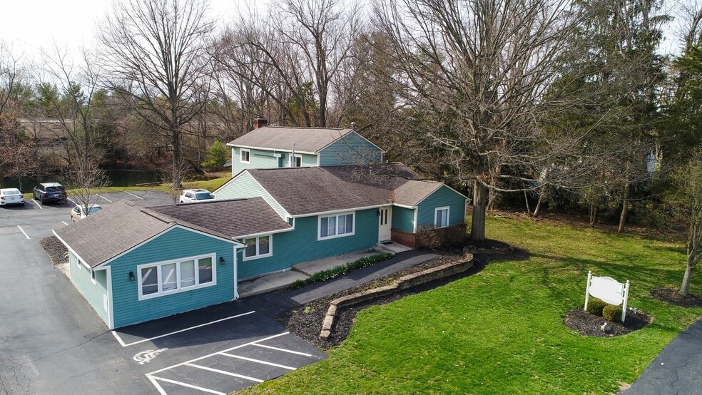 271 S Liberty St, Powell, OH for sale - Building Photo - Image 1 of 31