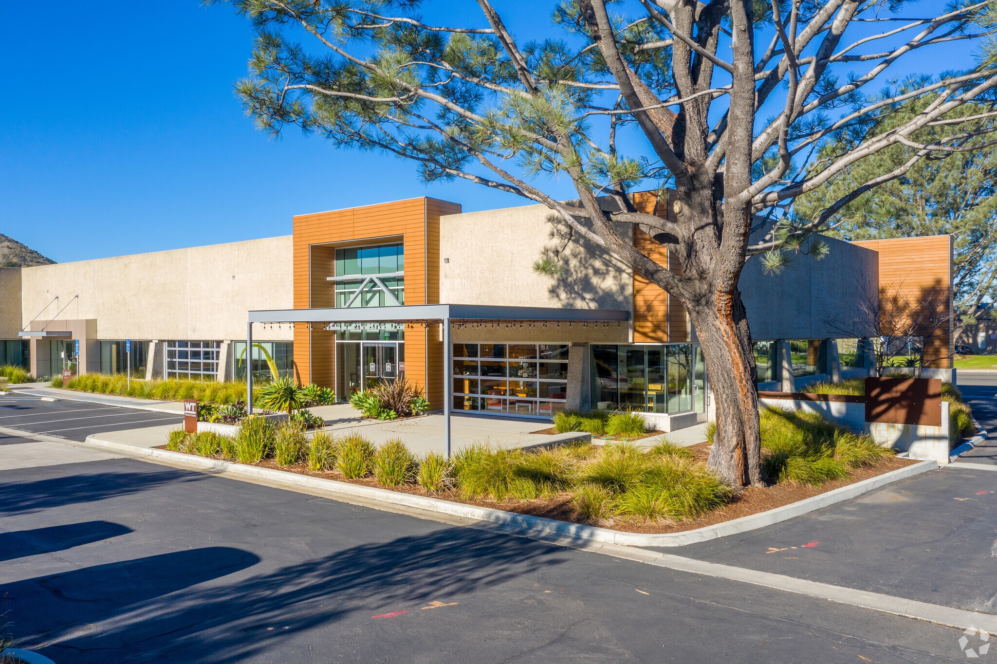 3911 Sorrento Valley Blvd, San Diego, CA for lease Primary Photo- Image 1 of 22