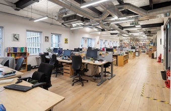 29 Cloth Fair, London for lease Interior Photo- Image 1 of 7