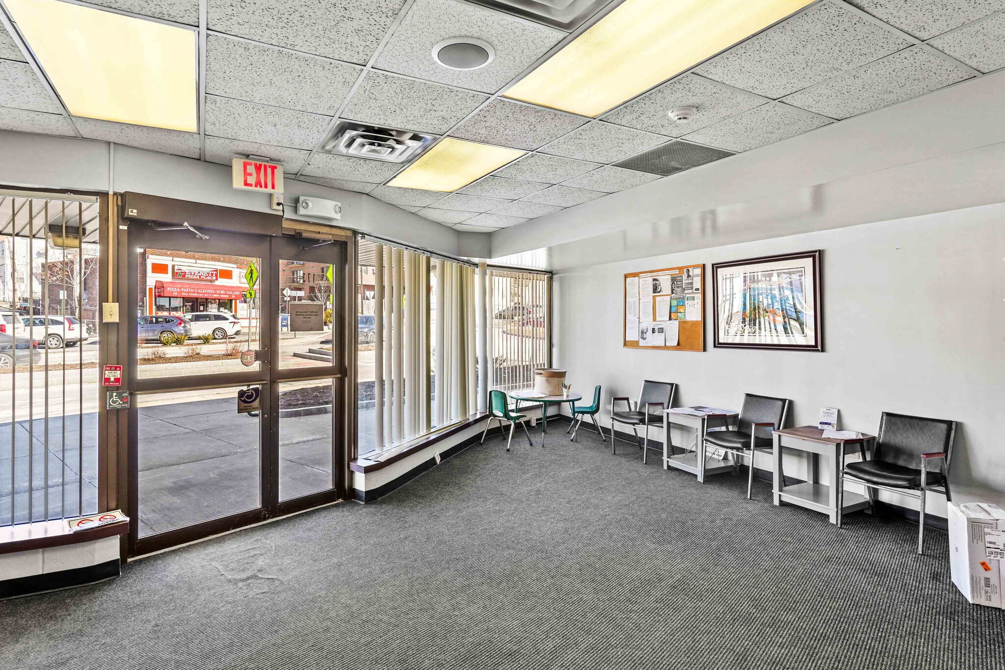 173 Chelsea St, Everett, MA for sale Interior Photo- Image 1 of 2