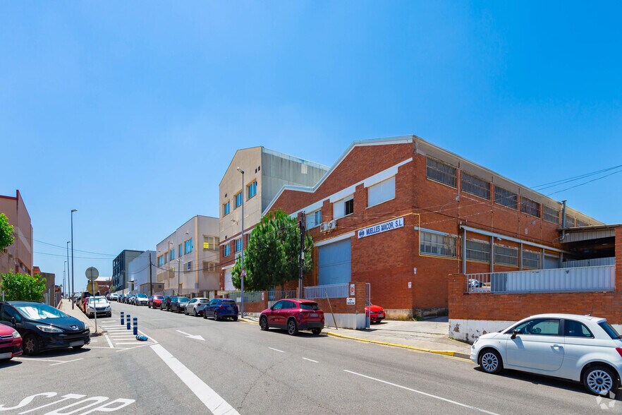 Industrial in Sant Joan Despí, Barcelona for sale - Building Photo - Image 3 of 8