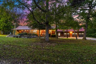 228 Pattie Gap Rd, Philadelphia, TN 37846 - Barndominium