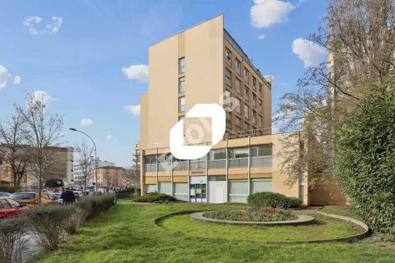 Office in Les Lilas for sale - Building Photo - Image 2 of 9