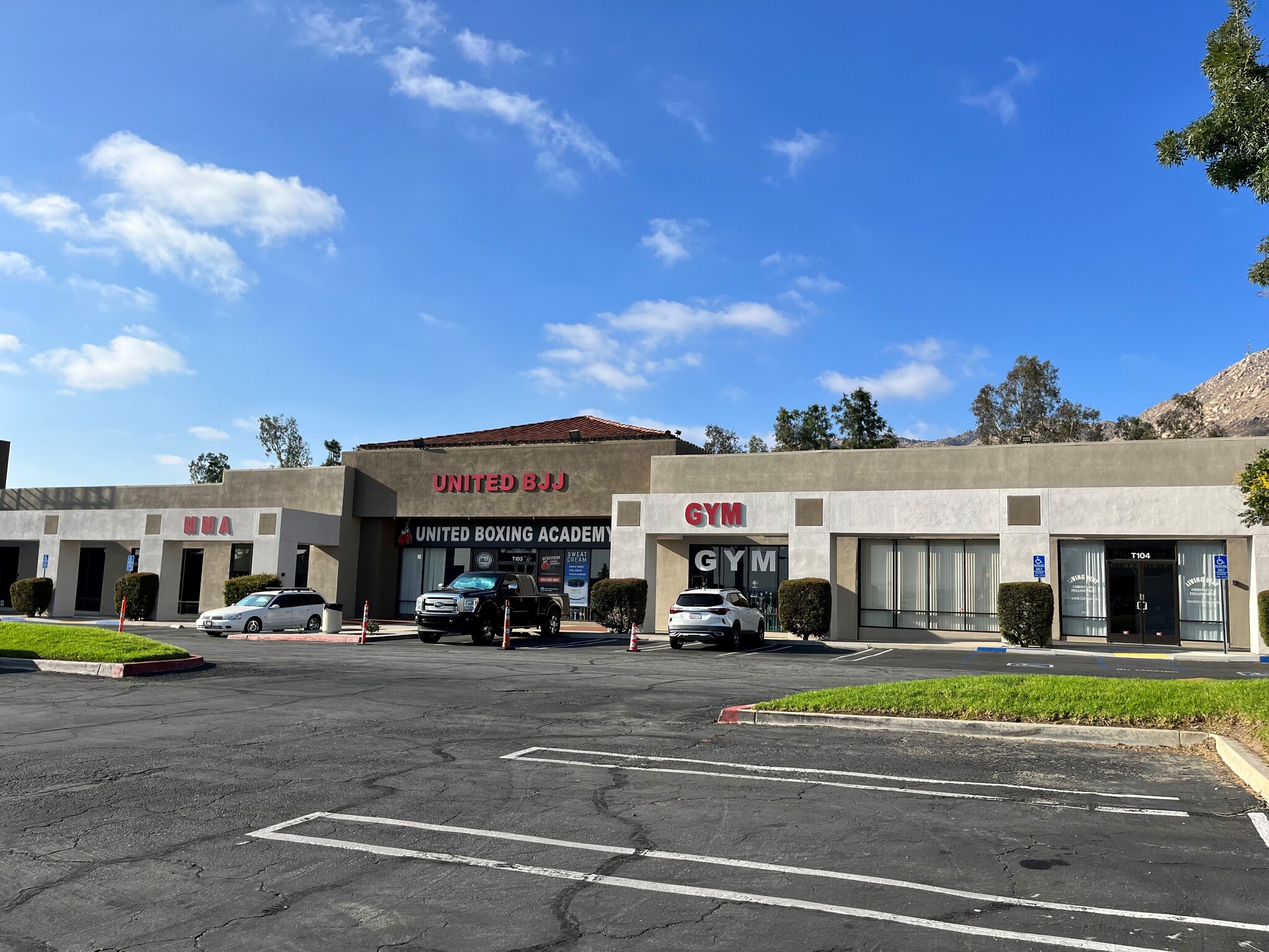 12125 Day St, Moreno Valley, CA 92557 - Canyon Springs Plaza | LoopNet