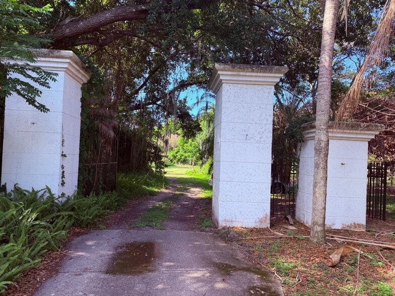 10984 Park Ridge Gotha Rd, Windermere, FL for sale - Building Photo - Image 3 of 6