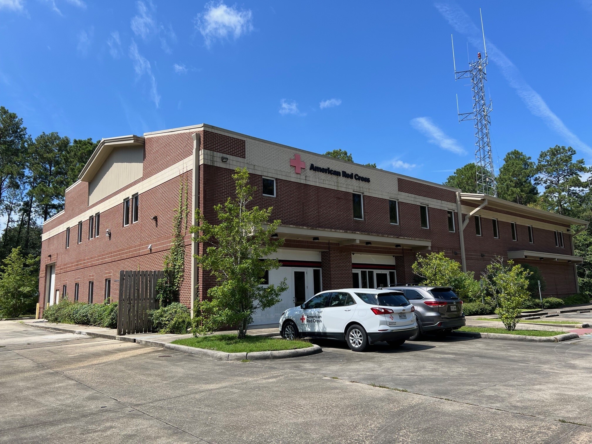 300 Ashland Way, Madisonville, LA for sale Primary Photo- Image 1 of 15