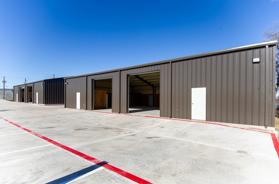 803 S 2nd Ave, Mansfield, TX for lease - Building Photo - Image 1 of 31