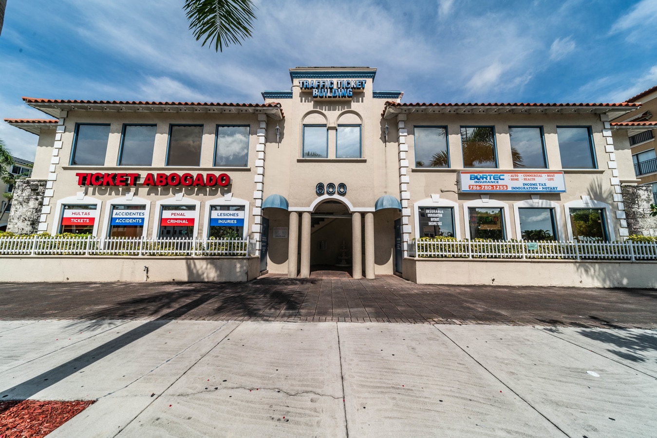 600 Palm Ave, Hialeah, FL 33010