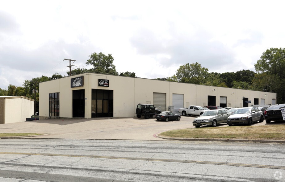 800 Secretary Dr, Arlington, TX for lease - Building Photo - Image 2 of 6
