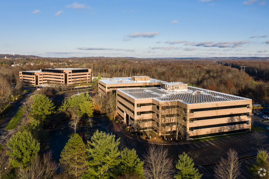 10 Independence Blvd, Warren, NJ for lease - Building Photo - Image 3 of 11