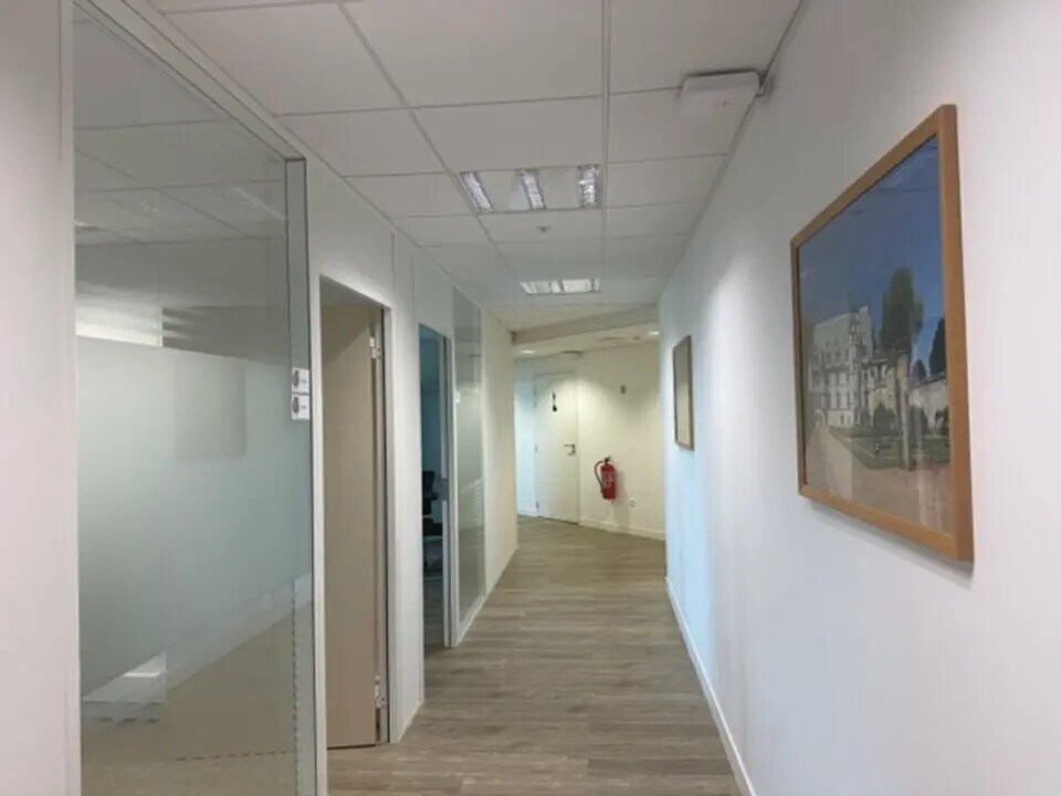 Office in Beauvais for lease Building Photo- Image 1 of 10