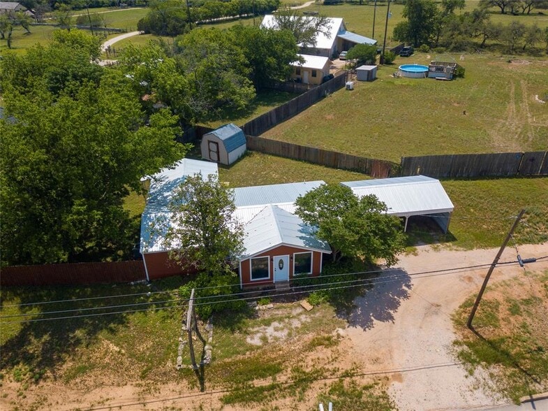 603 W Main St, Johnson City, TX for sale - Building Photo - Image 3 of 27