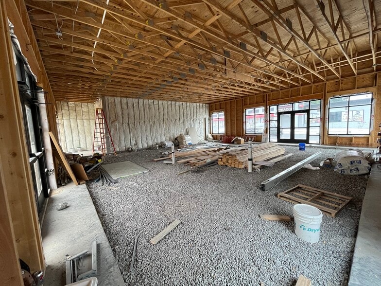 1051 Murfreesboro Rd, Lebanon, TN for lease - Interior Photo - Image 2 of 3