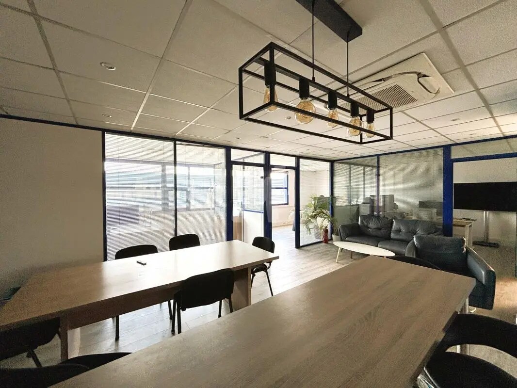 Flex in Sainte-Geneviève-des-Bois for sale Interior Photo- Image 1 of 10