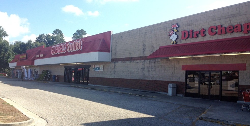 1804 Douglas Ave, Brewton, AL for lease - Building Photo - Image 1 of 25