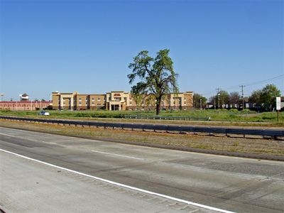 207 N Parsons Ave, Merced, CA for sale - Primary Photo - Image 1 of 1