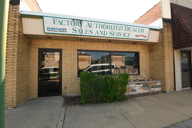 9311 S Kedzie Ave, Evergreen Park, IL for sale - Primary Photo - Image 1 of 2