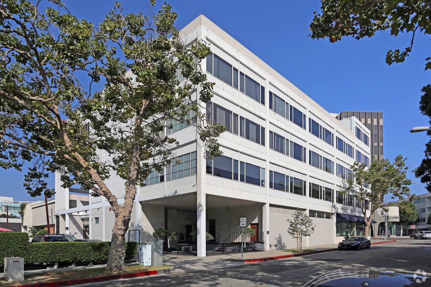 9740-9744 Wilshire Blvd, Beverly Hills, CA for lease - Building Photo - Image 3 of 8