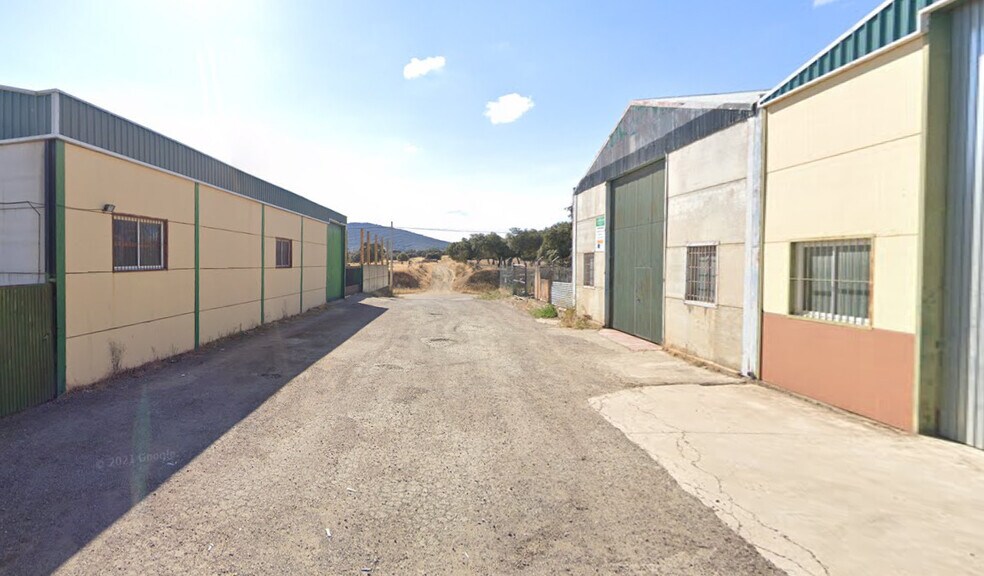 Industrial in Fuenlabrada de los Montes for sale - Building Photo - Image 2 of 3