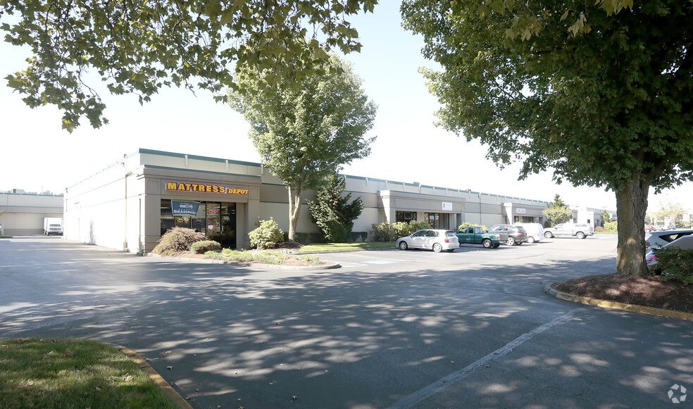 1017-1045 Andover Park E, Tukwila, WA for lease - Building Photo - Image 2 of 8