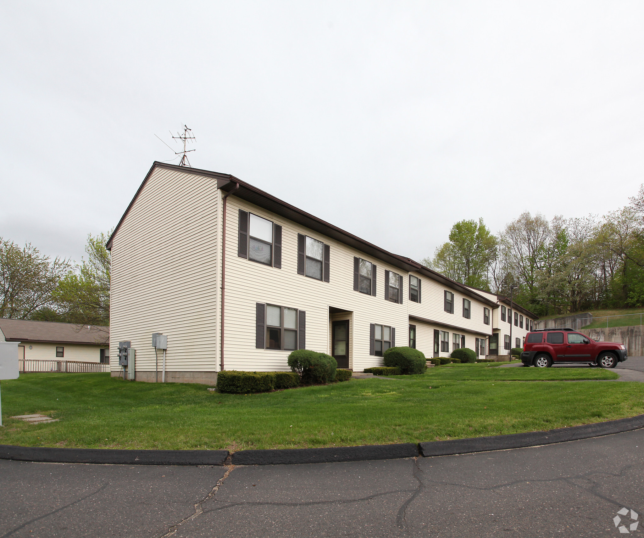 100 West St, Vernon Rockville, CT for sale Primary Photo- Image 1 of 1