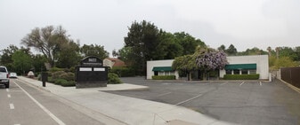 8655 Morro Rd, Atascadero CA - Parking Garage