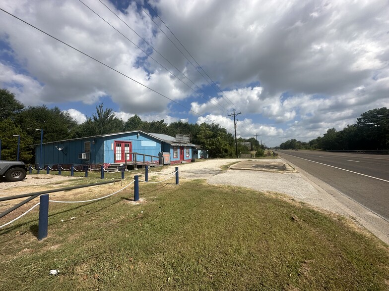 1816 Robb st, Trinity, TX for sale - Building Photo - Image 3 of 4