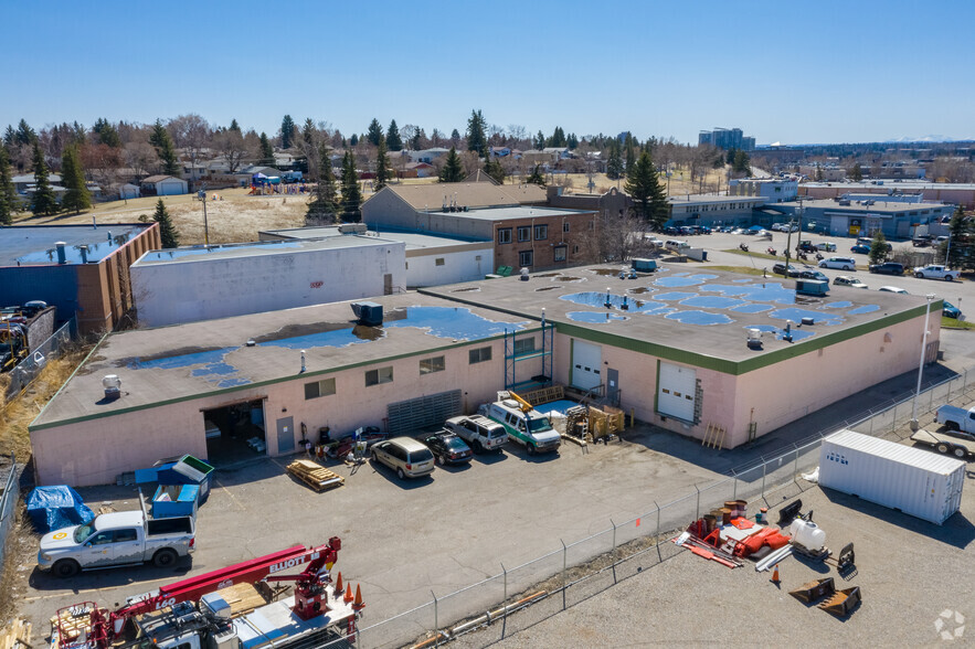 7212 Flint Pl SE, Calgary, AB for lease - Building Photo - Image 3 of 8