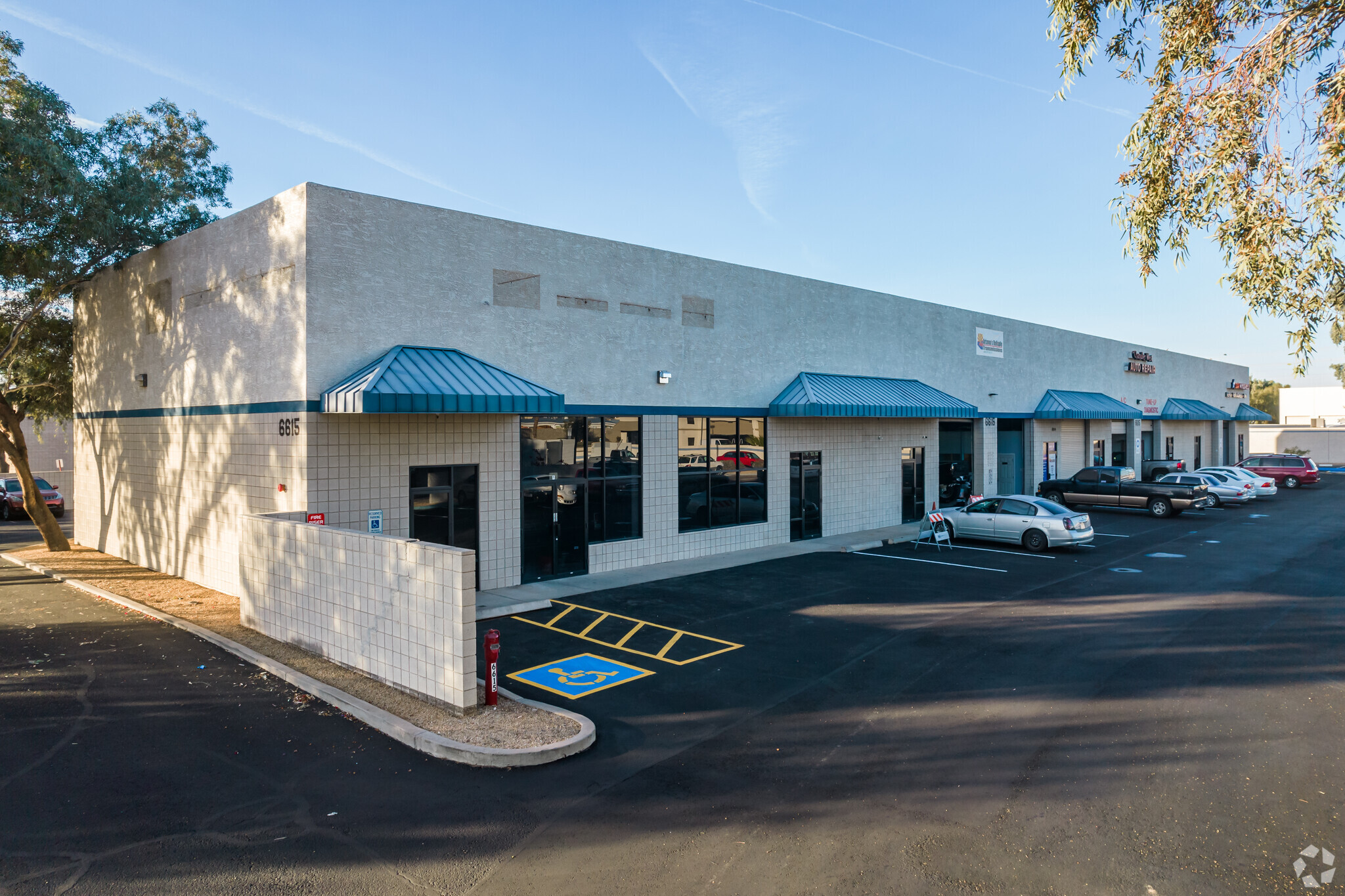 6615 W Chandler Blvd, Chandler, AZ for lease Building Photo- Image 1 of 20