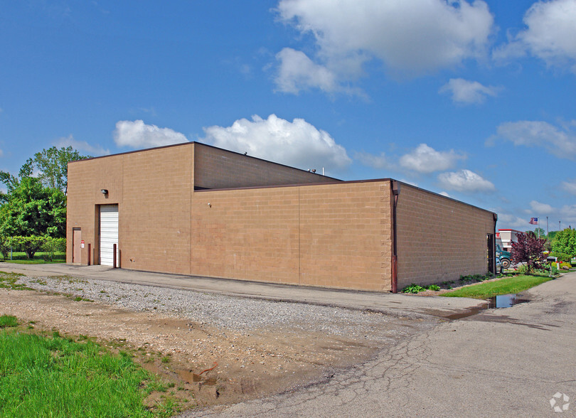 50 Skeeter Ln, Centerville, OH for lease - Building Photo - Image 3 of 11