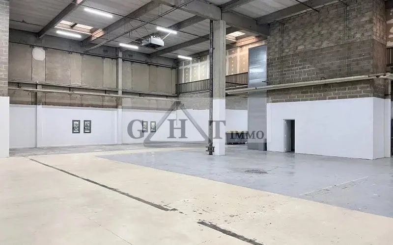 Office in Sarcelles for lease - Interior Photo - Image 3 of 6